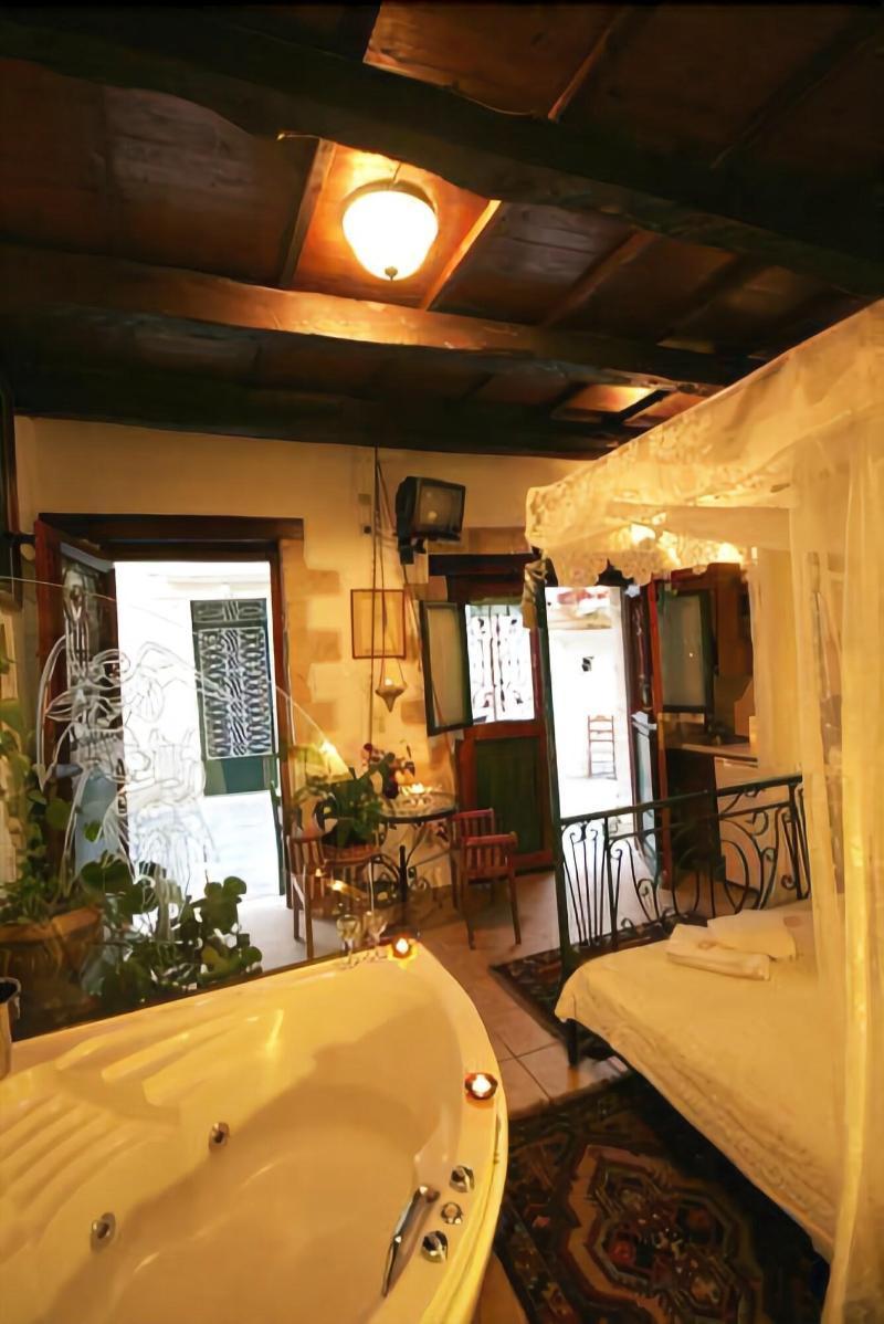 Ifigenia Rooms & Studios Hanya Dış mekan fotoğraf